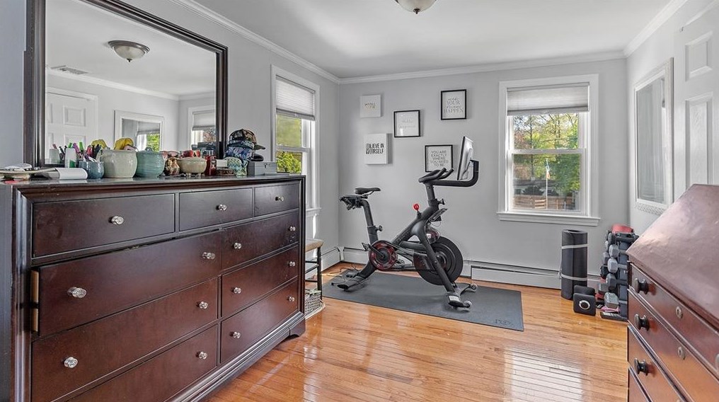 20 Maplewood St, East Providence RI  02914-4225 exterior