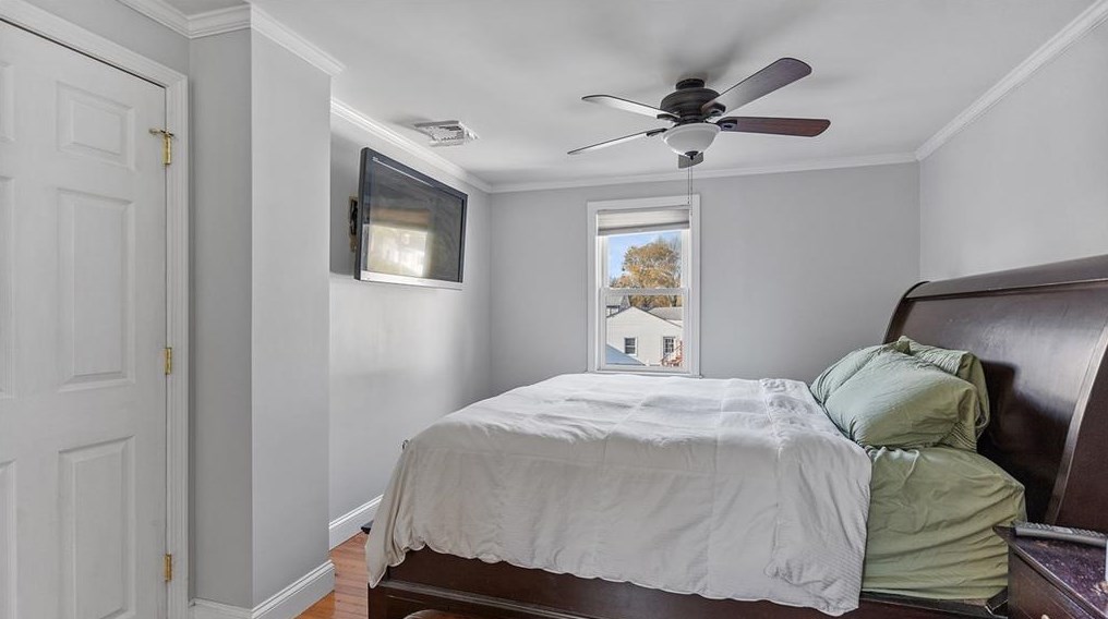 20 Maplewood St, East Providence RI  02914-4225 exterior