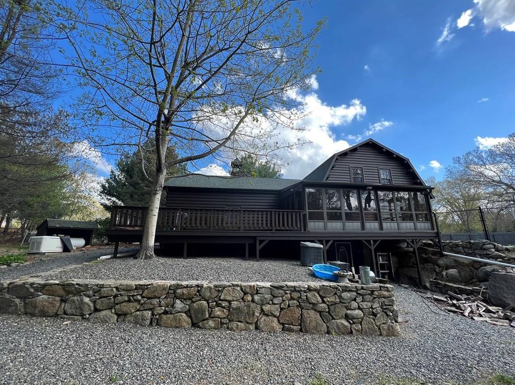 339 Tunk Hill Rd, Scituate RI  02831-1529 exterior