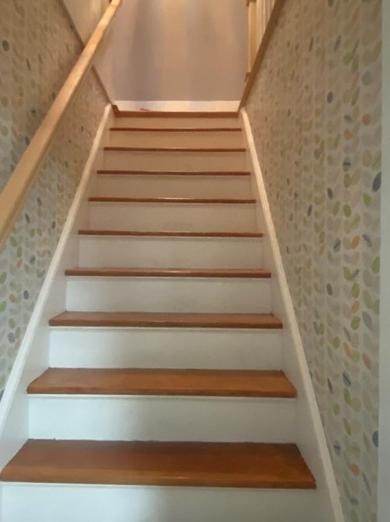 936 Bullocks Point Ave, East Providence RI  02915-4706 exterior