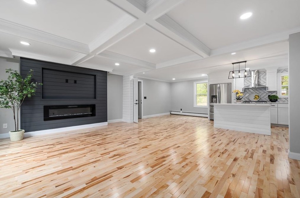 131 Sayles Hl Rd, North Smithfield RI  02896-8227 exterior
