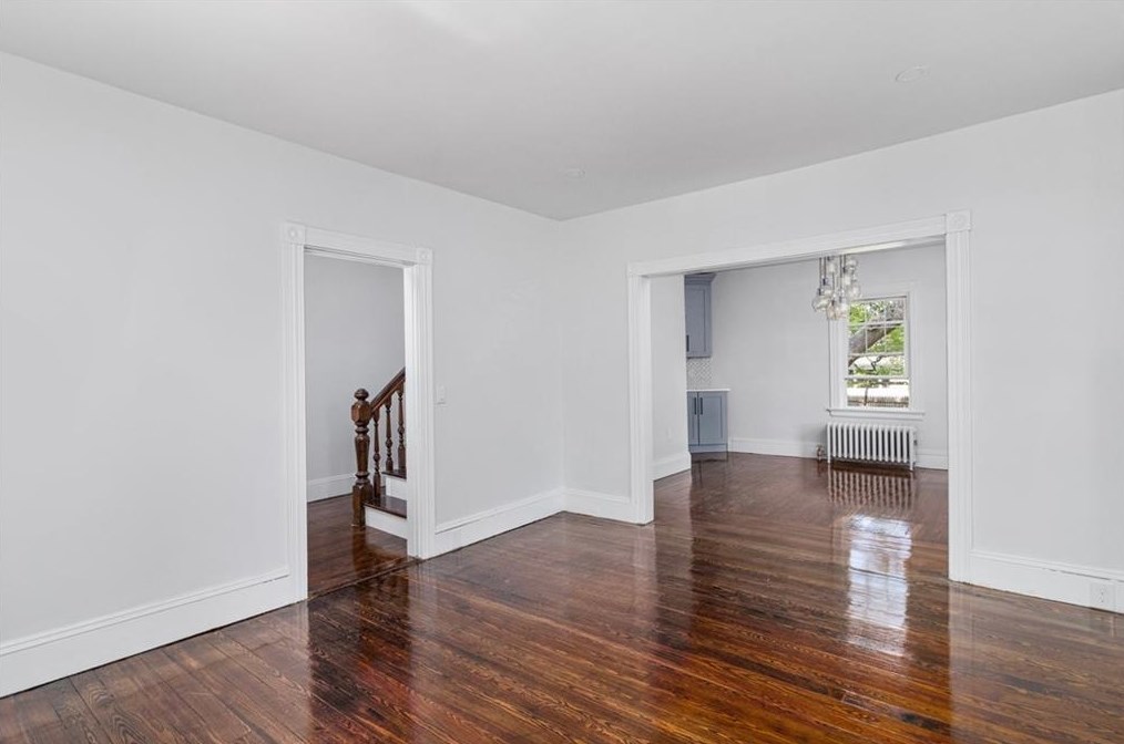 29 Blackamore Ave, Cranston RI  02910-4547 exterior