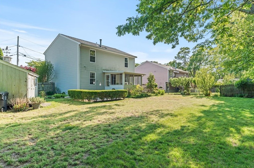 6 Allison Ct, East Providence RI  02915-2059 exterior