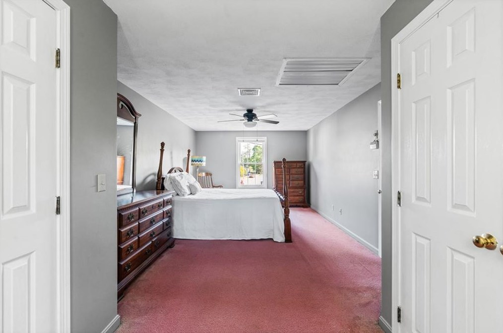 6 Allison Ct, East Providence RI  02915-2059 exterior