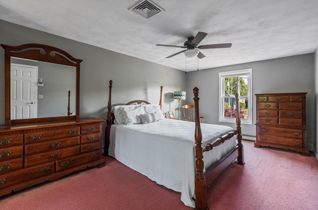 6 Allison Ct, East Providence RI  02915-2059 exterior