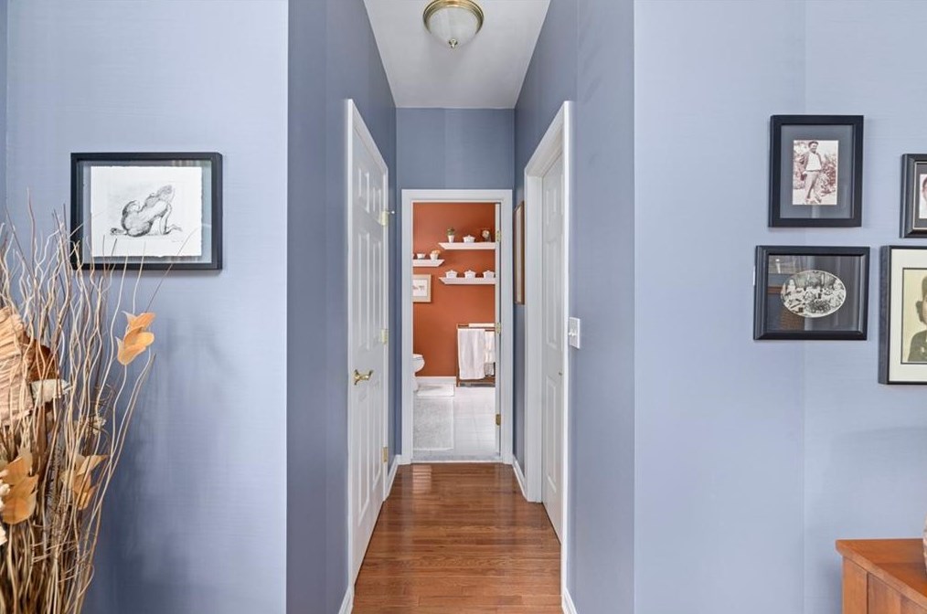 111 Taft Hill Ln, Uxbridge MA 01569-3142 exterior