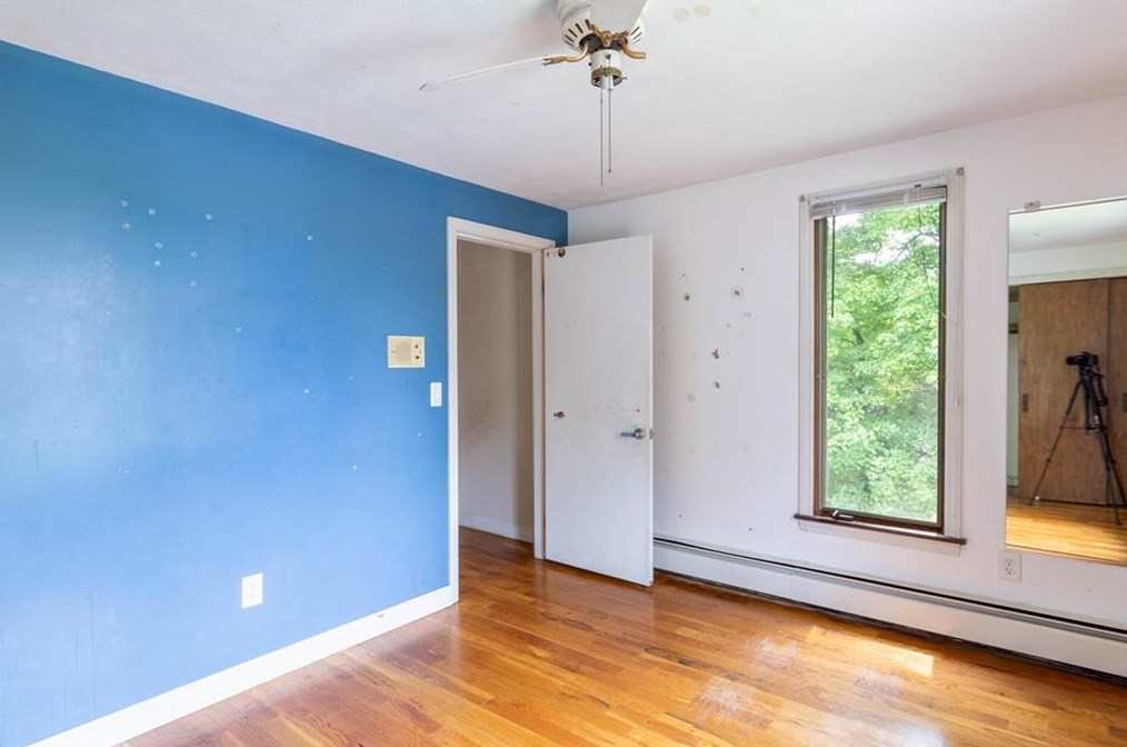 17 Parker Ave, East Providence RI  02914-2207 exterior