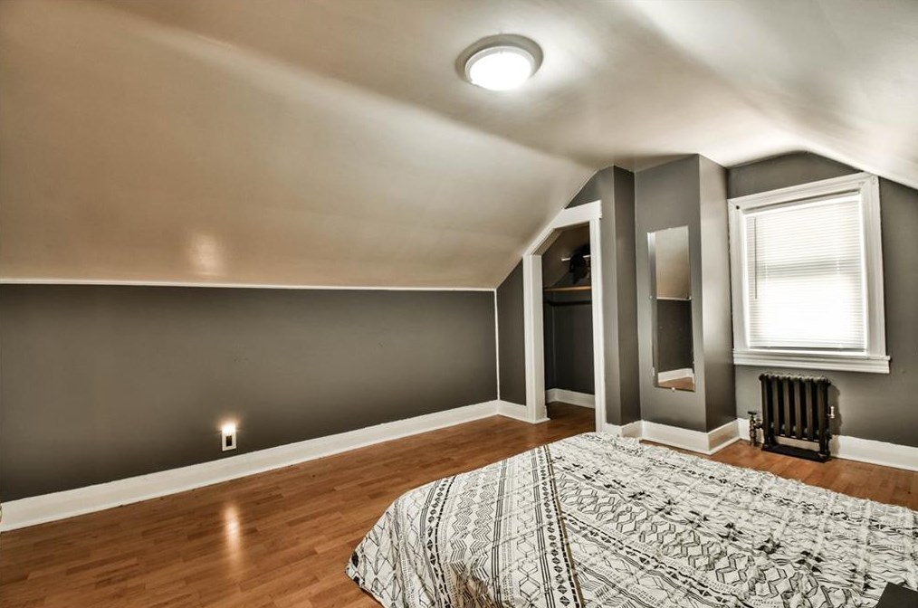 18 Oriole Ave, West Warwick RI  02893-6041 exterior