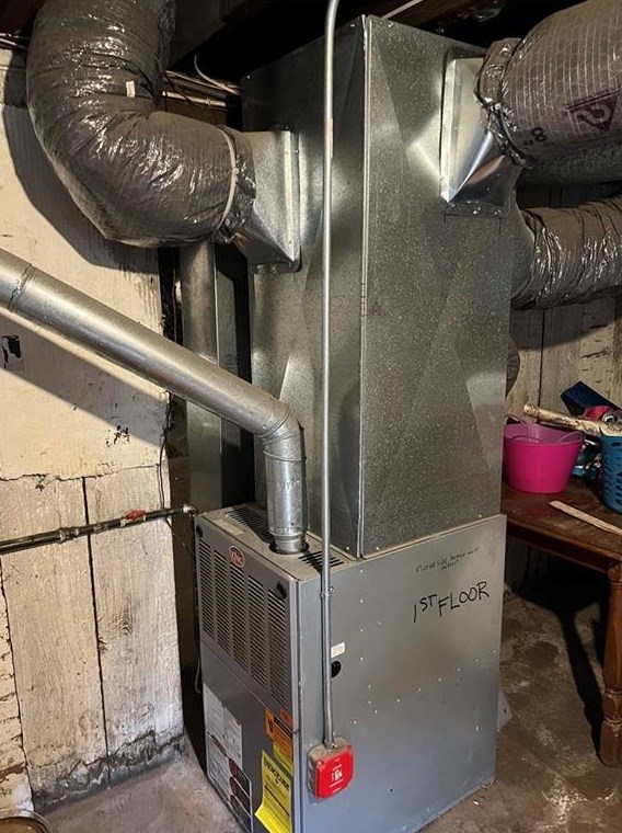 84 Summer St, Cranston RI 02910-5737 exterior