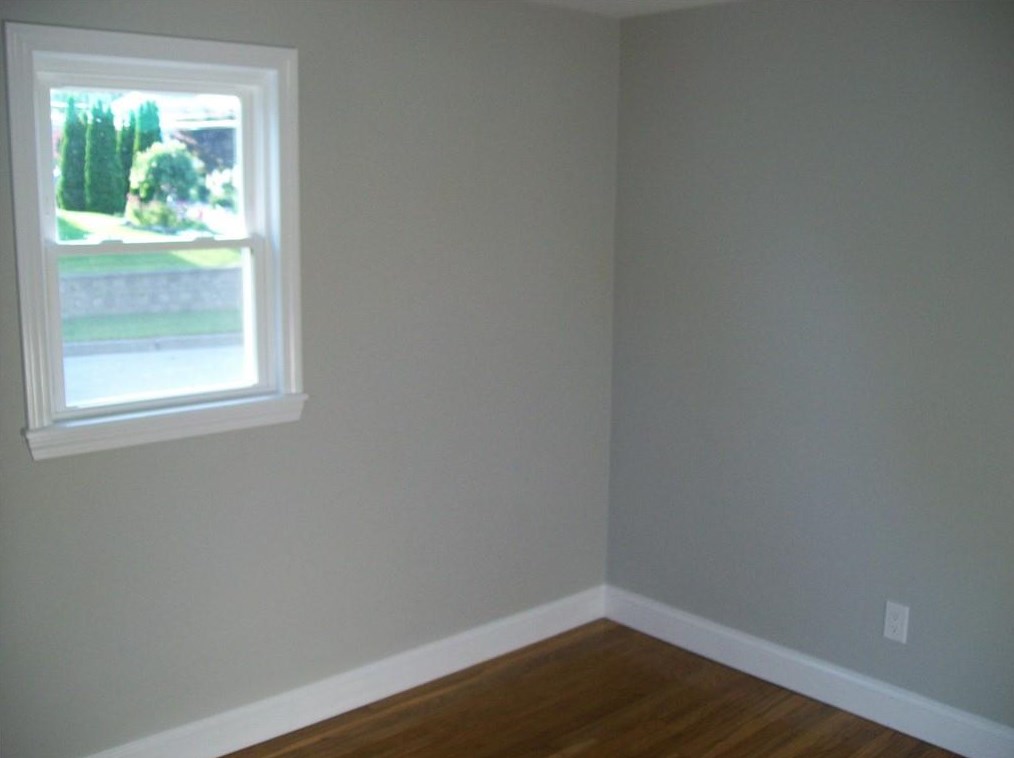 124 Hazelton St, Cranston RI 02920-4816 exterior