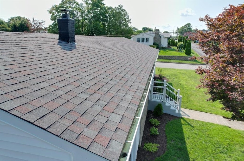 124 Hazelton St, Cranston RI 02920-4816 exterior