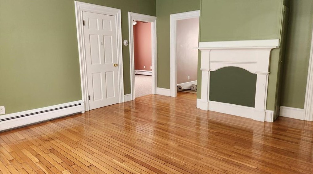 359 Wood St, Bristol RI 02809-2308 exterior