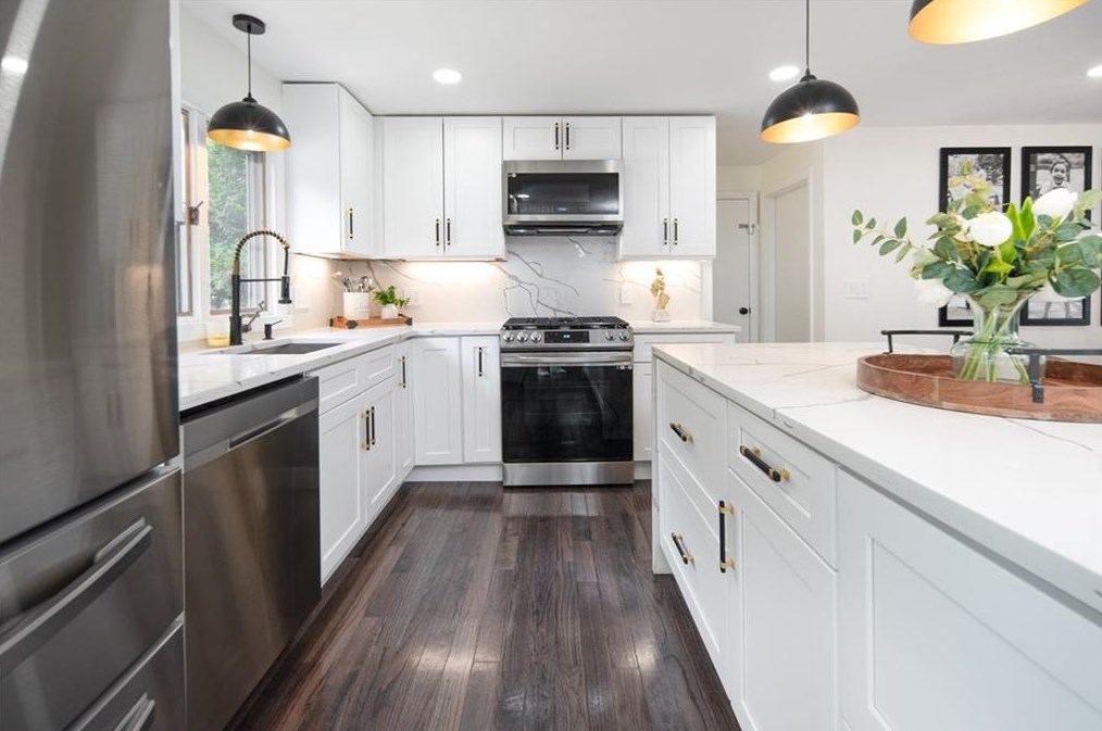 80 Gaudet St, Providence RI  02911-2212 exterior