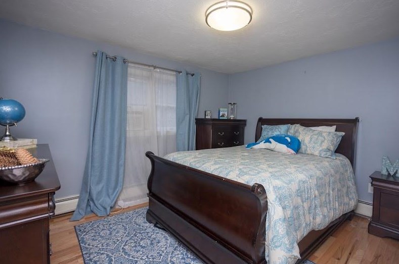 56 Vineland Ave, East Providence RI  02916-3125 exterior