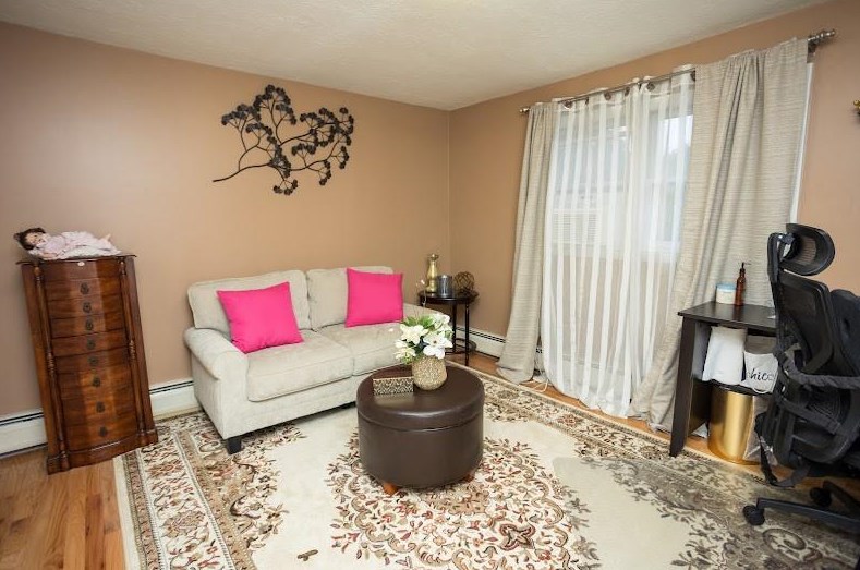 56 Vineland Ave, East Providence RI  02916-3125 exterior