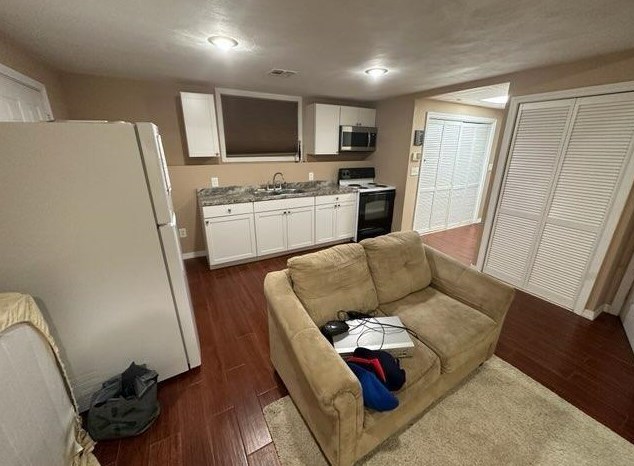 23 Aetna St, Cranston RI  02910-1505 exterior