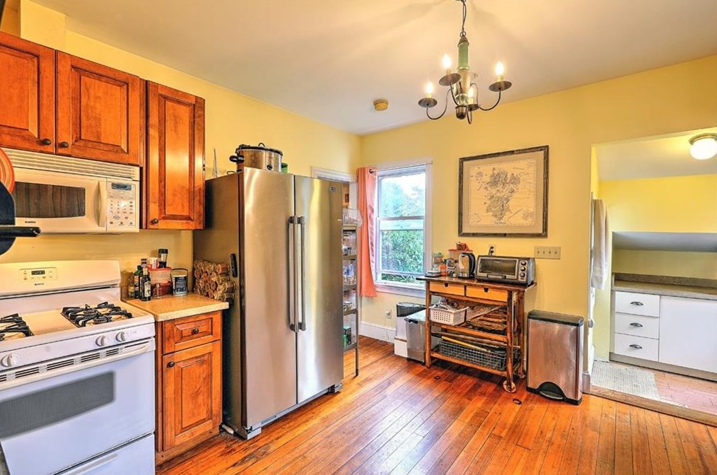 45 Euclid Ave, East Providence RI  02915-3111 exterior