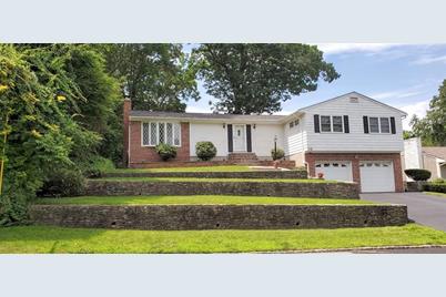 102 Deerfield Road, Cranston, RI 02920 - Photo 1