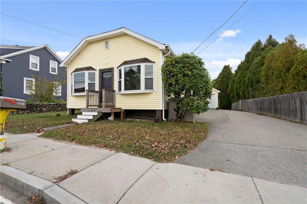 527 Ave, Warren, RI 02885 MLS 1266831 Coldwell Banker