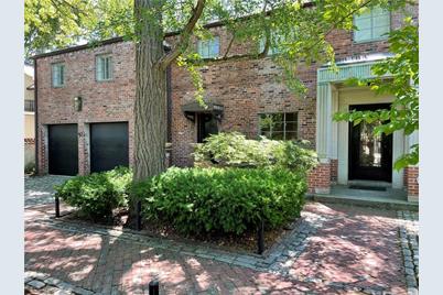 47 Manning Street - Photo 1