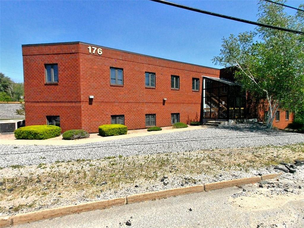 176 Eddie Dowling Hwy 2, North Smithfield, RI 02896 MLS 1285962