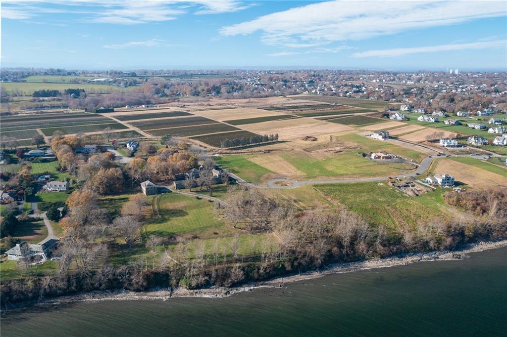 5 Vanderbilt Ln, Portsmouth, RI 02871 MLS 1301872 Coldwell Banker