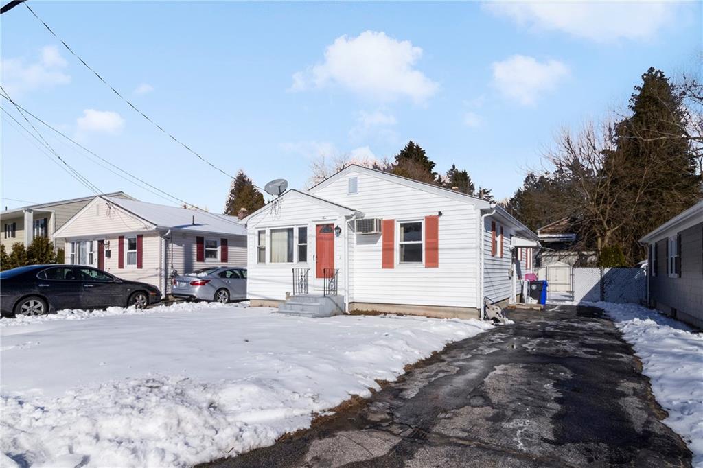10 Centredale Ave, North Providence, RI 02911 MLS 1304050 Coldwell