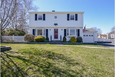 5 Bailey Terrace Middletown RI 02842 MLS 1306590 Coldwell Banker 5 Bailey Terrace Middletown RI 02842 MLS 1306590 Coldwell Banker