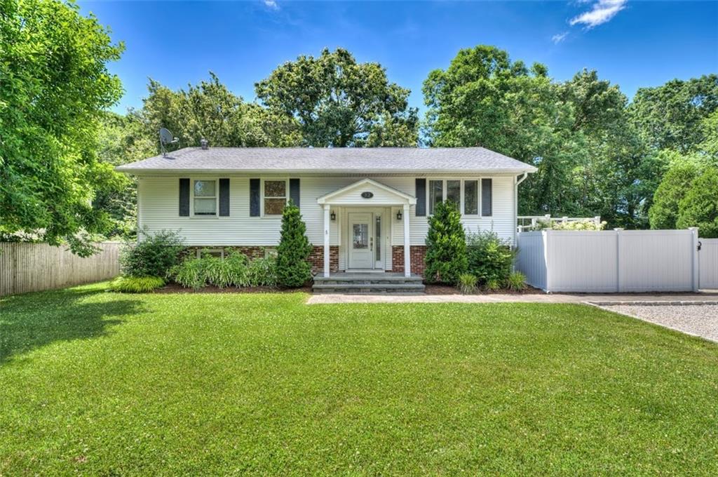 32 Woodridge Rd, Narragansett, RI 02882 MLS 1314502 Coldwell Banker