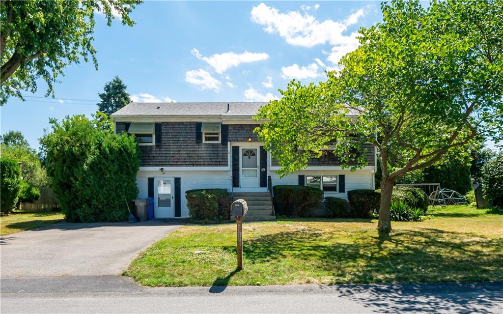 29 Reardon Dr, Middletown, RI 02842 MLS 1317585 Coldwell Banker
