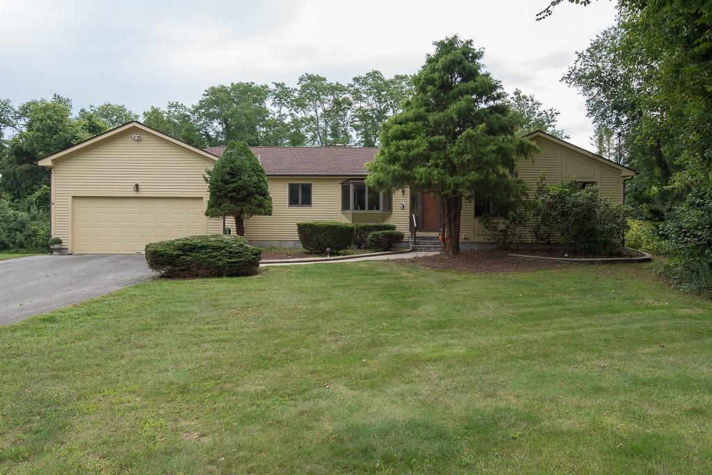 9 Eva Ln, Cranston, RI 02921 MLS 1319039 Coldwell Banker