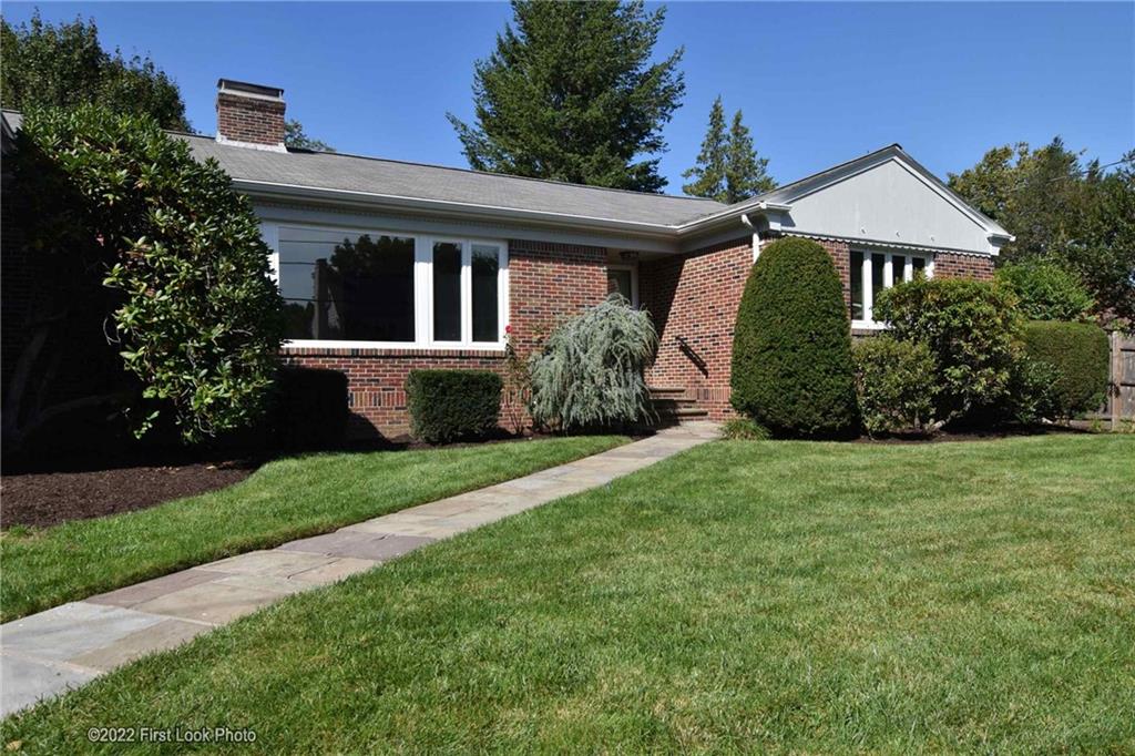 555 East Ave, Pawtucket, RI 02860 MLS 1319236 Coldwell Banker