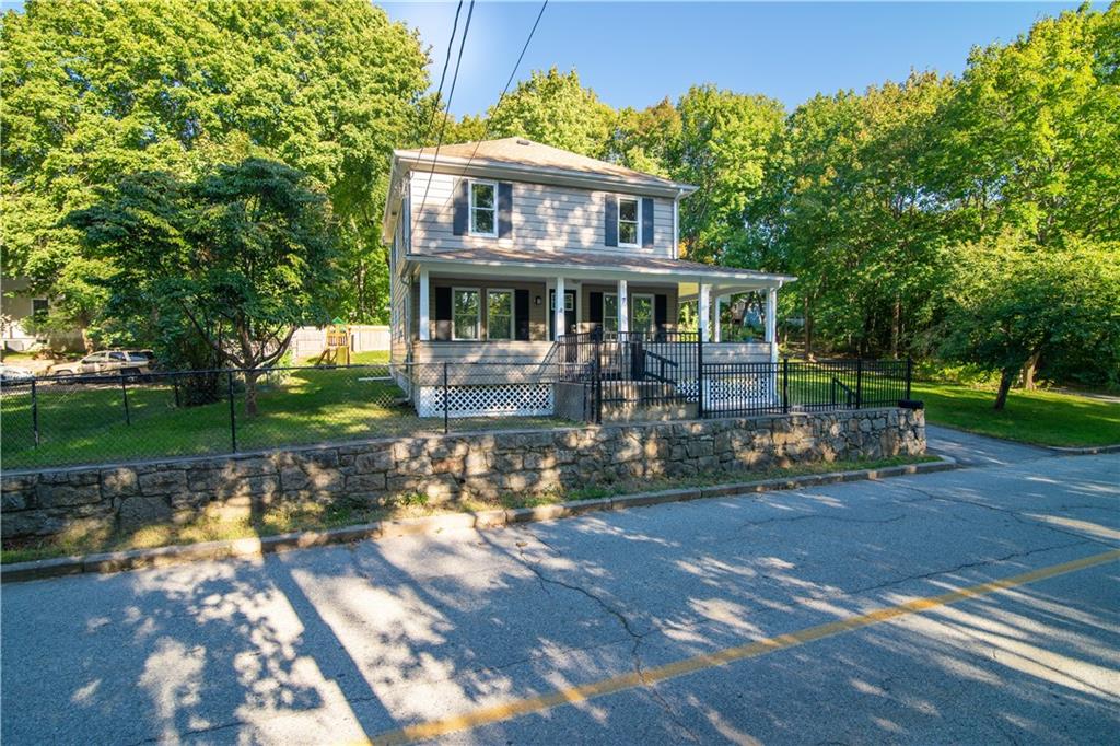 7 Cross St, Smithfield, RI 02917 MLS 1321122 Coldwell Banker