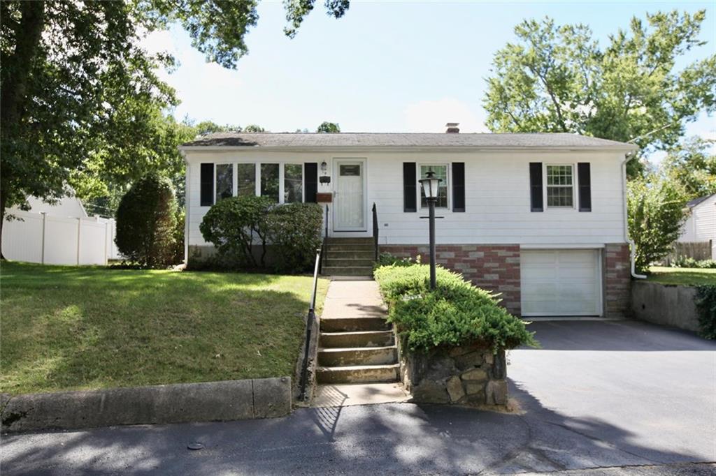 19 Paulette Dr, Coventry, RI 02816 MLS 1321157 Coldwell Banker
