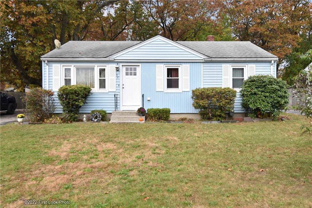 55 Pettis Dr, Warwick, RI 02889 MLS 1323362 Coldwell Banker