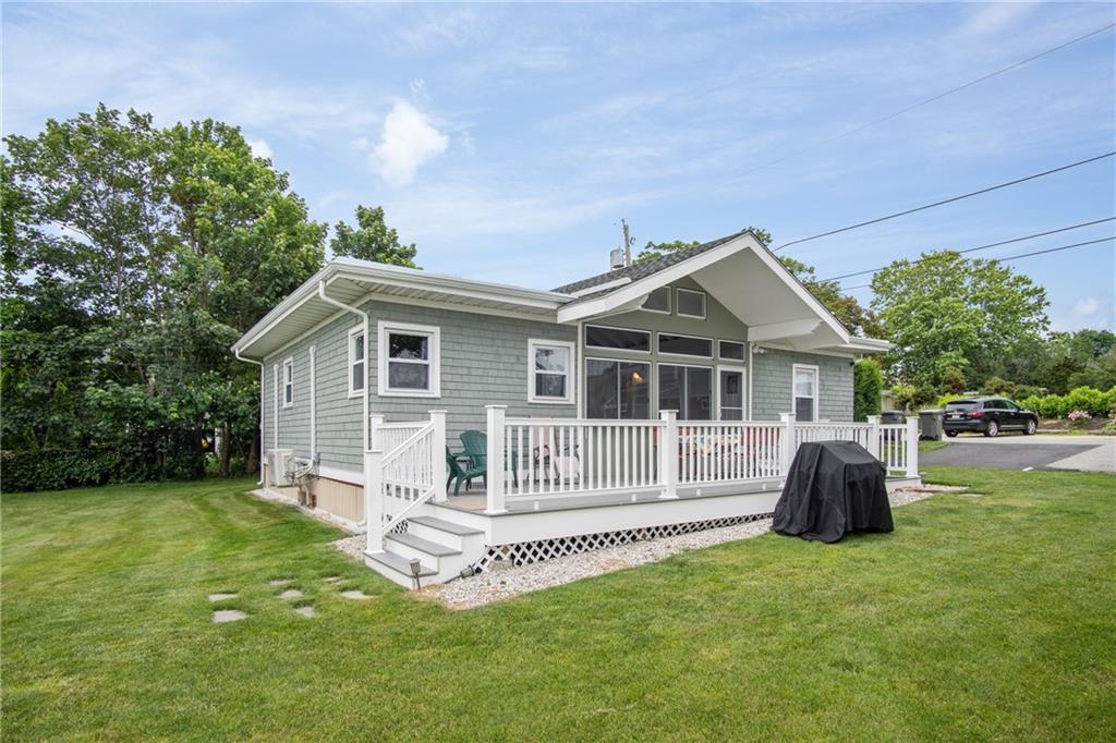 30 Warren Ave, Middletown, RI 02842 MLS 1327301 Coldwell Banker