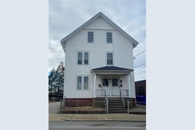 889 Main Street, Pawtucket, RI 02860 - Photo 1