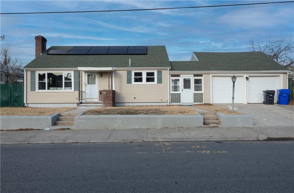 31 Utton Ave, Pawtucket, RI 02860 MLS 1328199 Coldwell Banker