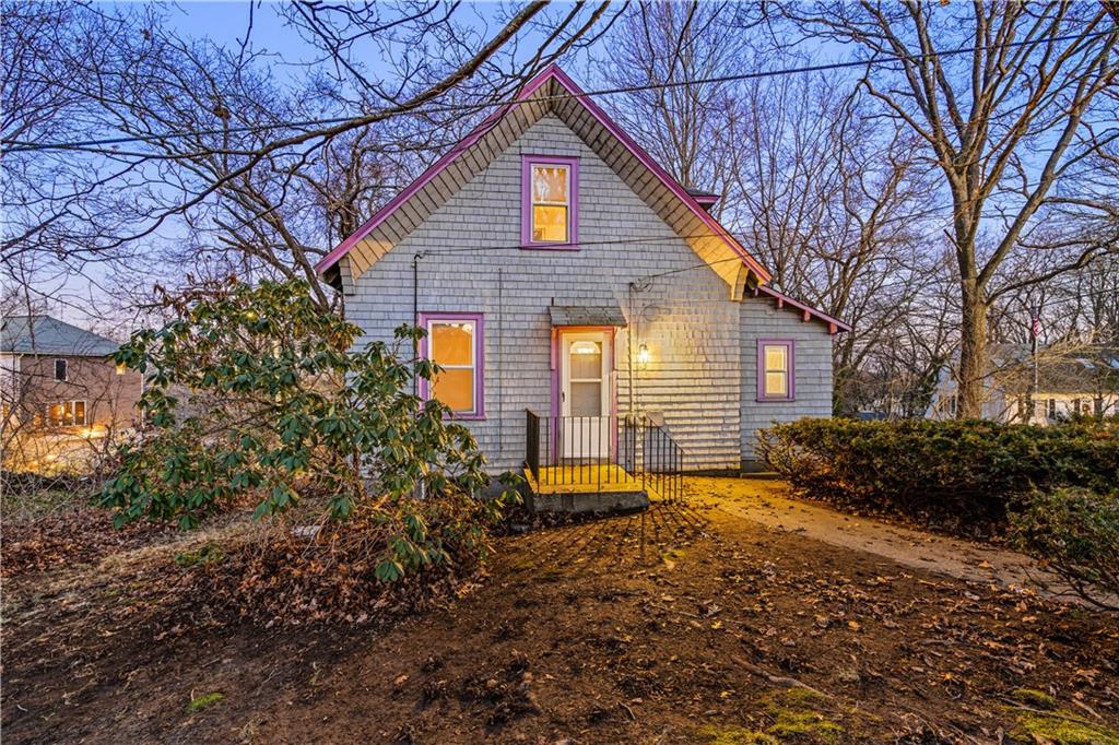 12 Vireo St, North Providence, RI 02904 MLS 1329165 Coldwell Banker