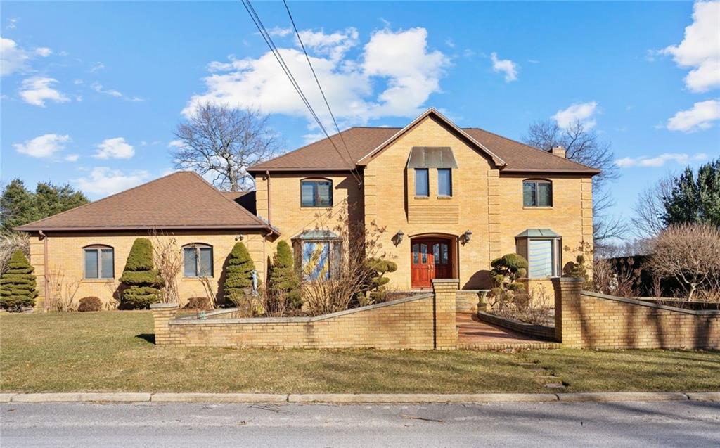 520 Comstock Pkwy, Cranston, RI 02921 MLS 1329638 Coldwell Banker