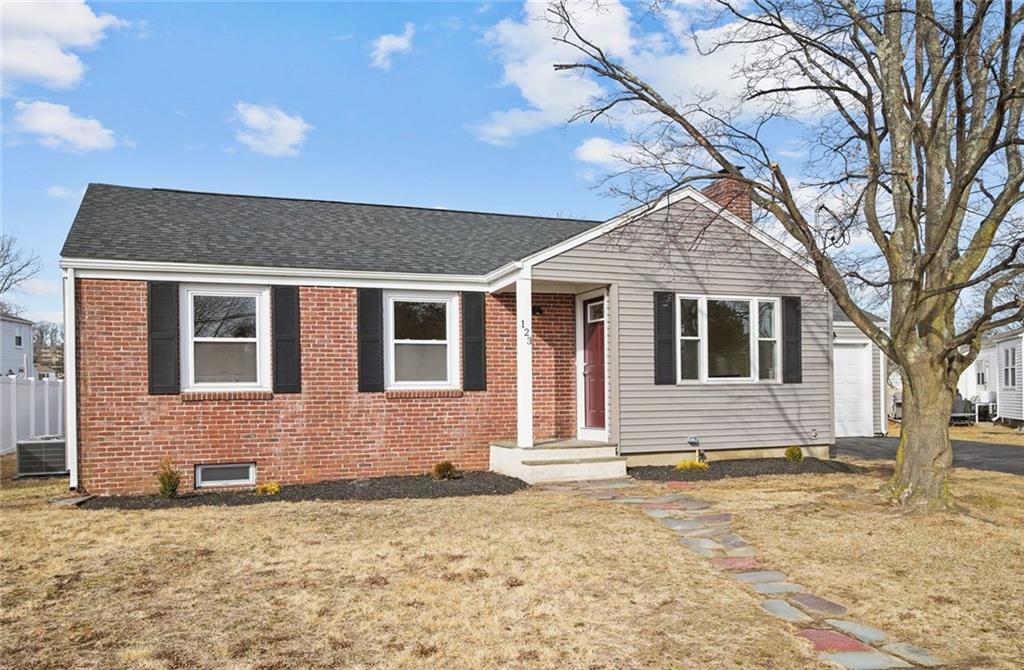 123 Plantation Dr, Cranston, RI 02920 MLS 1329708 Coldwell Banker
