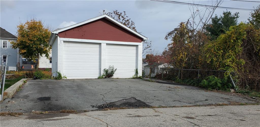 31 Baker St, Johnston, RI 02919 MLS 1331932 Coldwell Banker