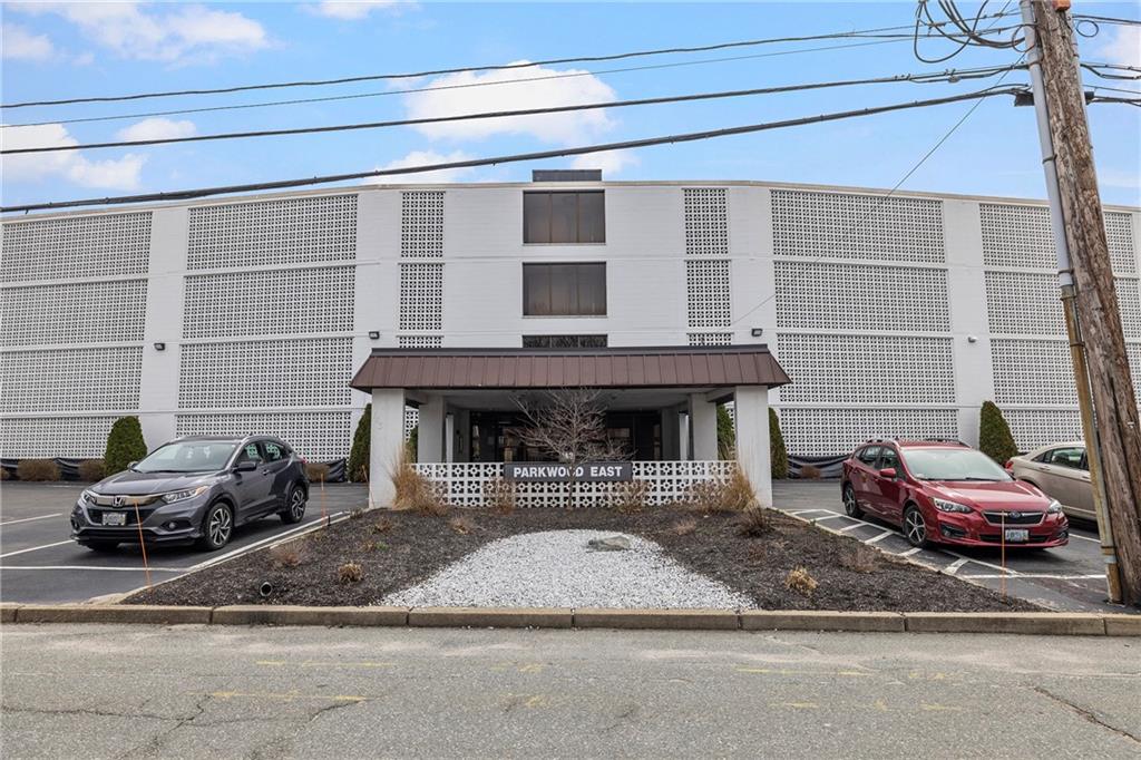143 Hoffman Ave 404, Cranston, RI 02920 MLS 1332072 Coldwell Banker