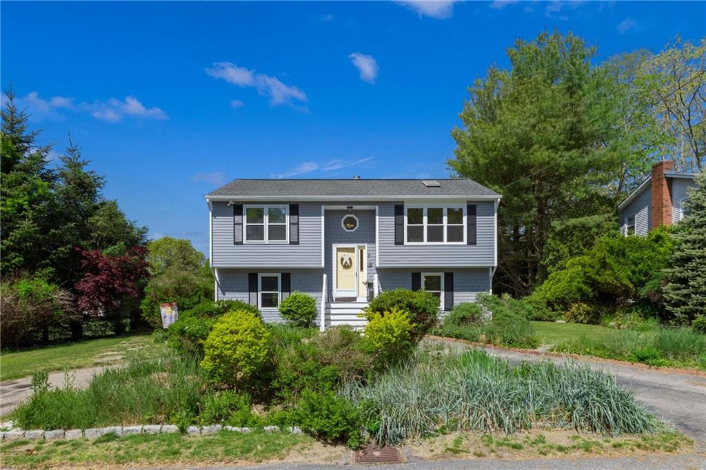 8 Tupelo Trail, Narragansett, RI 02882 - MLS 1335820 - Coldwell Banker