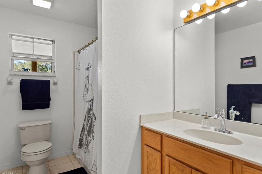 19500 Armeda Rd, Alva FL  33920-3126 exterior