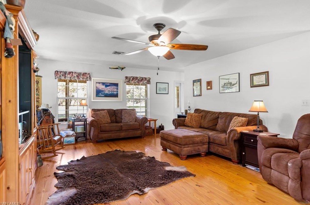 19500 Armeda Rd, Alva FL  33920-3126 exterior