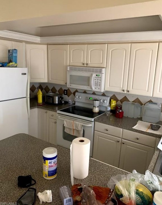 22 15 Pl, Cape Coral FL  33909-5341 exterior