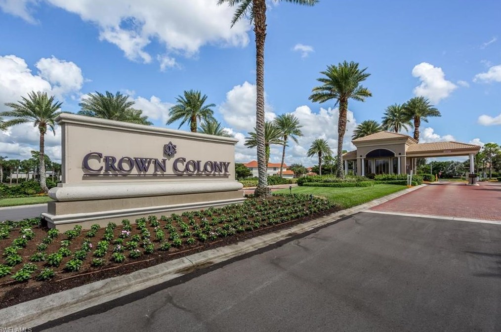 8884 Crown Colony Blvd, Fort Myers FL  33908-5610 exterior