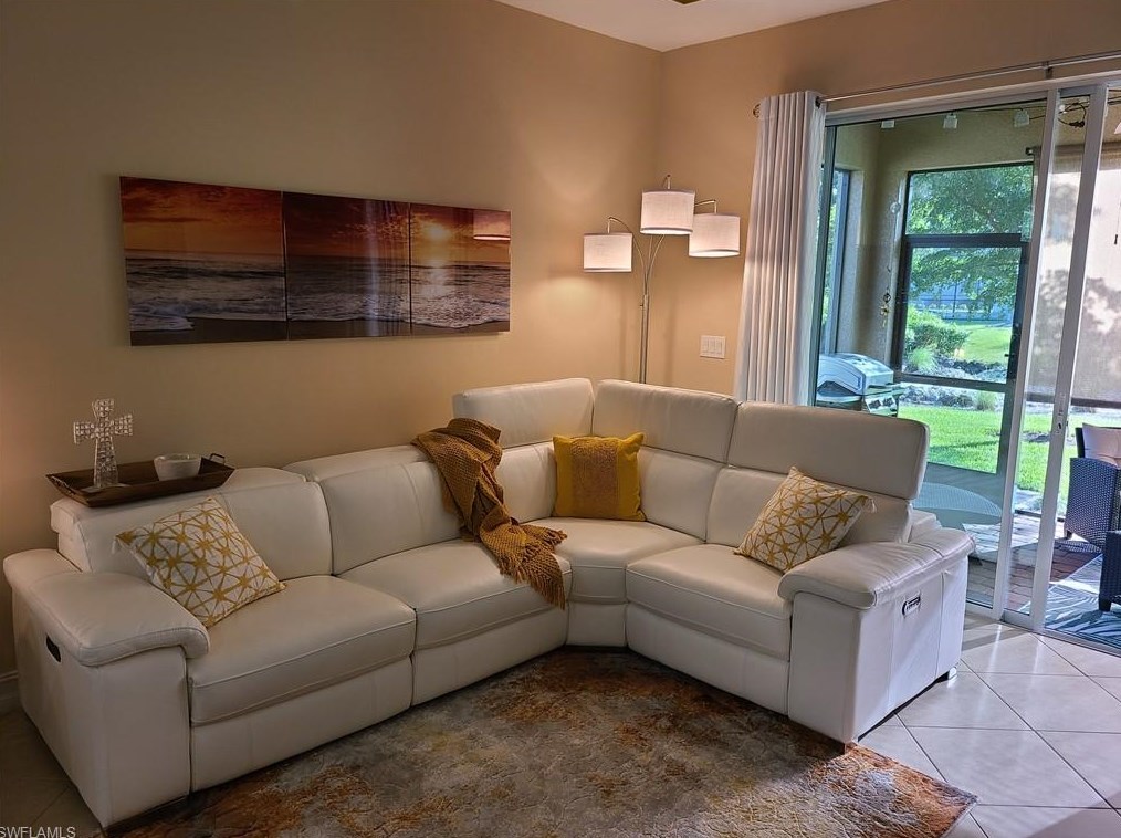 3493 Crosswater Dr, North Fort Myers FL  33917-7849 exterior