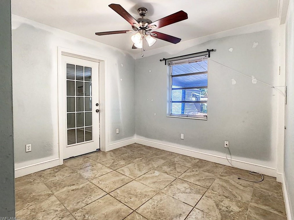 2266 Clifford St, Fort Myers FL  33901-3520 exterior